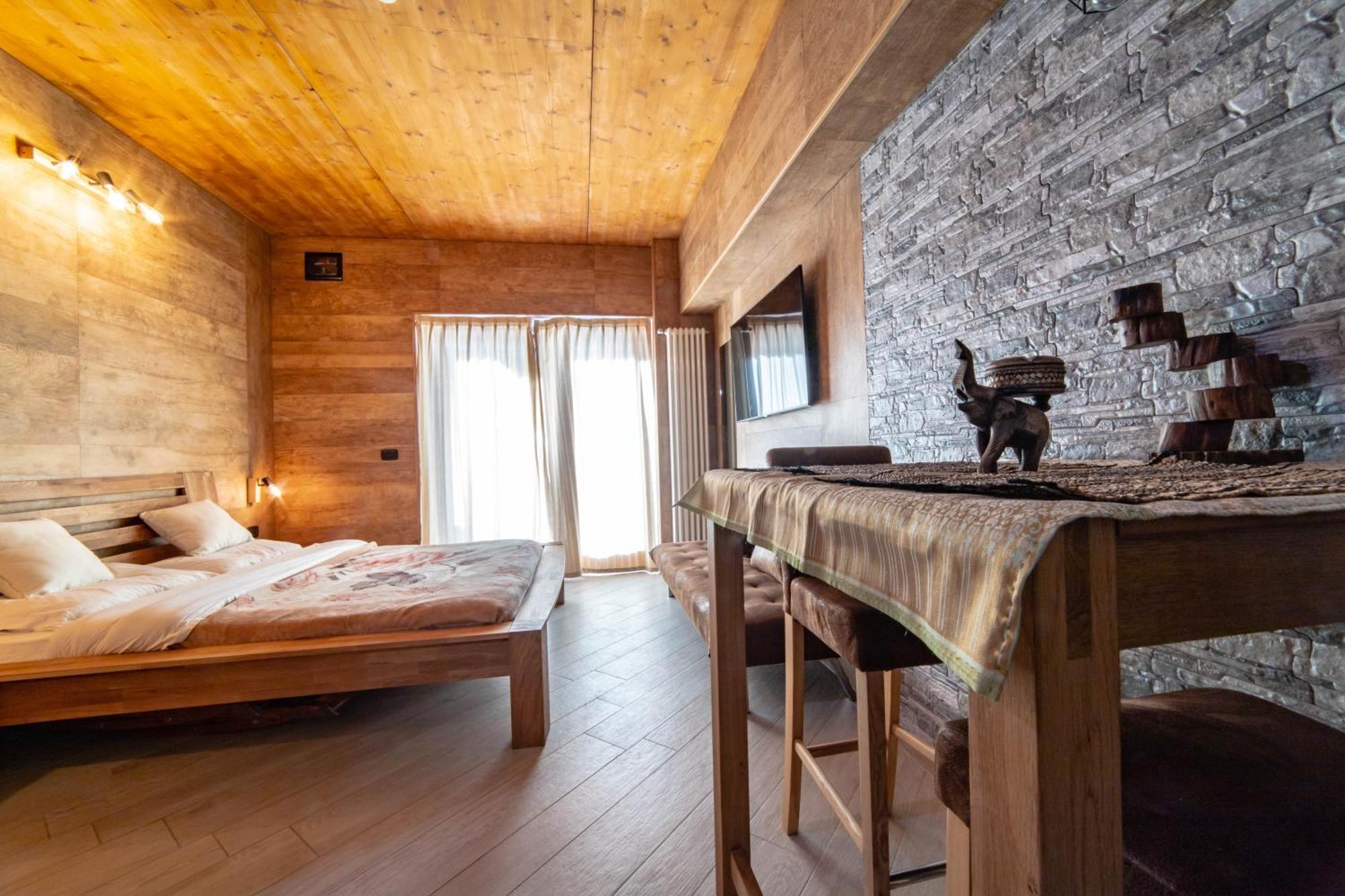 Aparthotel Alta Luce Mountain *